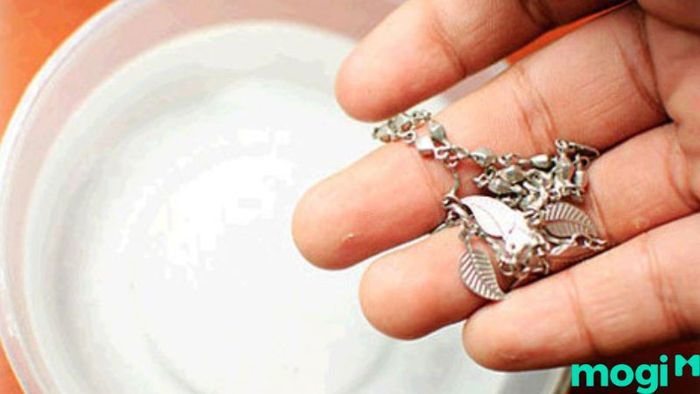 Cách làm sáng bạc và bảo quản bạc hiệu quả