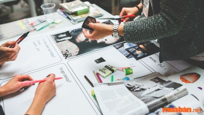 Mục tiêu nghề nghiệp ngành Marketing của tôi là trở thành một chuyên gia với khả năng sử dụng công cụ và phương pháp tiên tiến để phát triển chiến lược marketing hiệu quả, mang lại lợi ích lớn cho công ty.