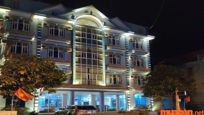 Khách sạn tại Tà Xùa