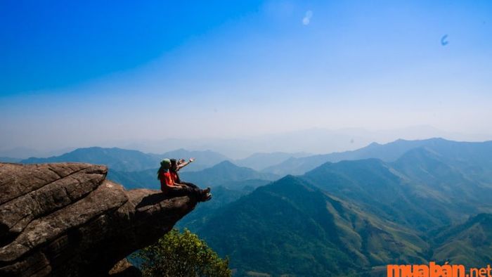 Kinh nghiệm du lịch Tà Xùa - Mỏm đá đầu rùa