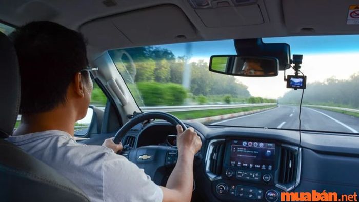 Kinh nghiệm lái xe cho sếp cho thấy bạn nên chuẩn bị kỹ năng và trang bị đồ y tế cần thiết