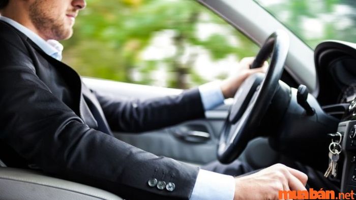 Kinh nghiệm lái xe cho sếp