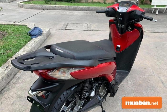 Giá của cả hai phiên bản CBS và ABS nằm trong khoảng từ 110 triệu đến 140,5 triệu đồng.