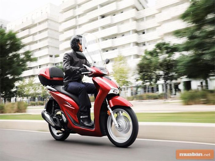Xe được bán ra thị trường với nhiều màu sắc sang trọng và thời thượng, đáp ứng nhu cầu thẩm mỹ của khách hàng.