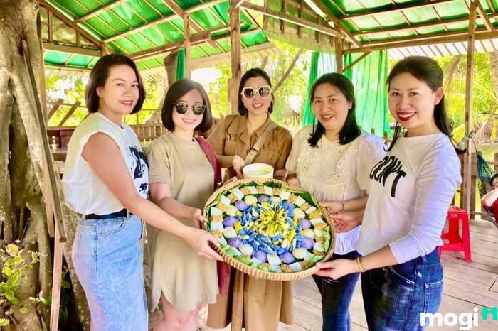 Thưởng thức các món bánh đặc sản hấp dẫn tại khu du lịch