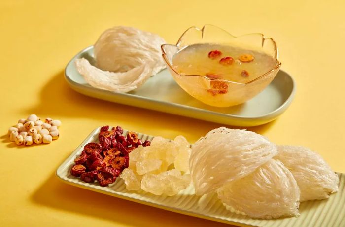 It is believed that Emperor Qianlong consumed a bowl of bird's nest soup each morning, a fashionable ingredient during the Qing Dynasty.