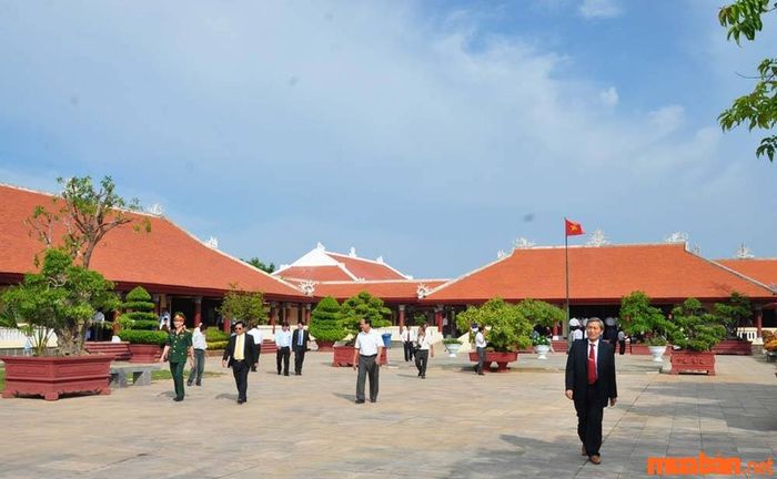 Quảng Ngãi có những địa điểm du lịch hấp dẫn nào?