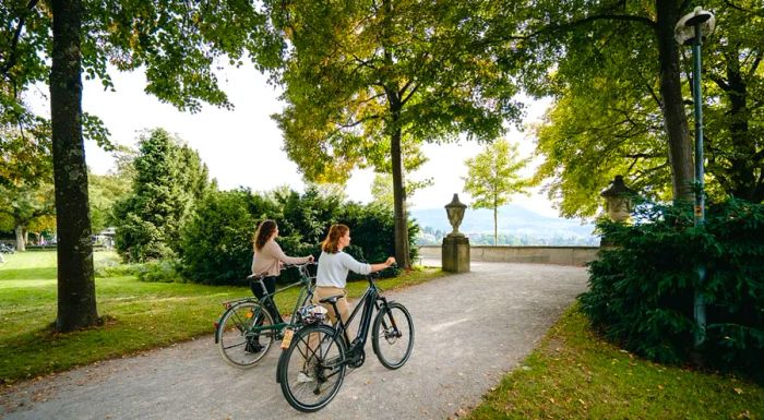 The Rose Garden in Bern is a favorite stop for cyclists. While famous for its roses, the garden also showcases irises, rhododendrons, and other stunning flowers.