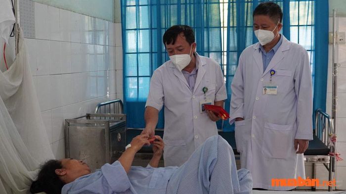 Học bác sĩ nội trú tại Việt Nam thường sẽ tiết kiệm thời gian hơn so với các quốc gia khác.