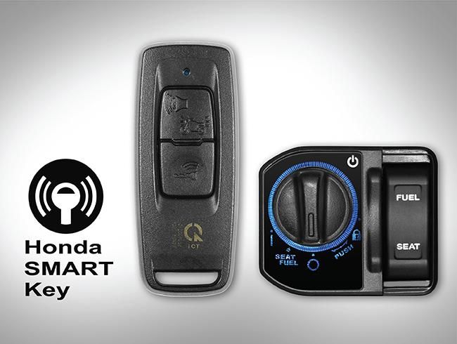 Hệ thống khóa thông minh Smart Key có thể xác định vị trí xe và tích hợp chức năng báo động trên thiết bị điều khiển FOB.