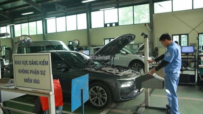 Khám phá những quy định mới về thời gian đăng kiểm xe ô tô được cập nhật trong năm 2024 - Nguồn: Internet