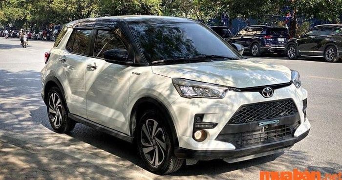 Các mẫu xe Toyota Raize cũ rao bán trên Mytour với mức giá cực kỳ hấp dẫn, bạn có thể tìm được xe chất lượng với giá tốt.
