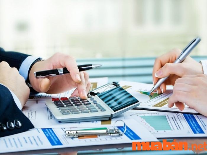mức lương trong ngành tài chính ngân hàng