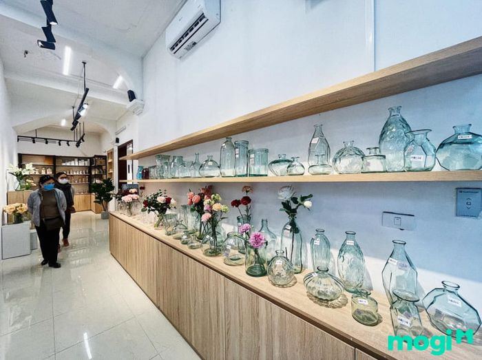 Cẩm Nang Chọn Mua Đồ Thủy Tinh và Những Lưu Ý Quan Trọng Khi Sử Dụng