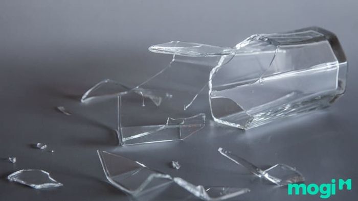 Tham khảo các lưu ý khi sử dụng đồ thủy tinh để tránh tình trạng vỡ và đảm bảo an toàn cho người dùng.