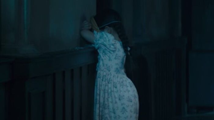 Chuyện gì xảy ra trong 'Don’t Come Home': Hướng dẫn đầy đủ về dòng thời gian và mối liên kết với cỗ máy thời gian - Tóm tắt