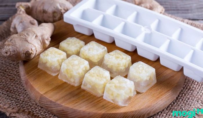 Bảo quản gừng bằng cách xay nhuyễn giúp người sử dụng dễ dàng đo lường và sử dụng theo nhu cầu.