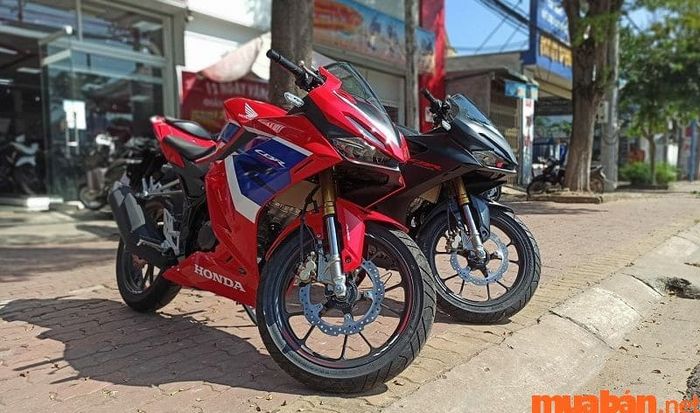 Giá của xe CBR 150 cũ thường mềm hơn khá nhiều so với việc mua xe mới, mang lại cơ hội tiết kiệm chi phí cho người dùng.