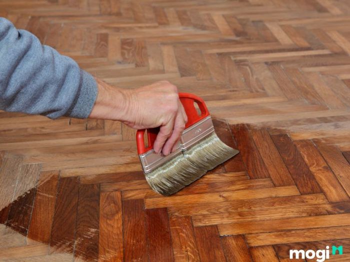 Đánh Bóng Và Bảo Vệ Bề Mặt Gỗ