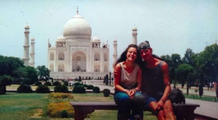 Mandy and Lee continued their journey together from Nepal to India, stopping to visit the iconic Taj Mahal along the way.