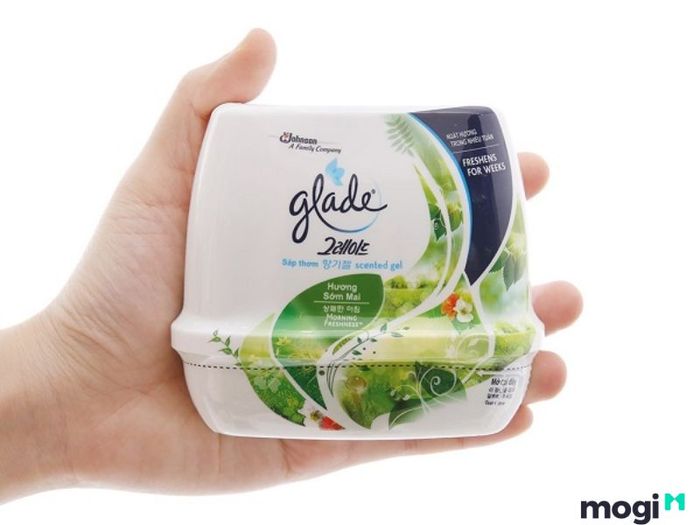 Chọn sáp thơm phòng ngủ có nắp đậy để giữ hương thơm lâu hơn và tránh bụi bẩn tiếp xúc trực tiếp với sáp.