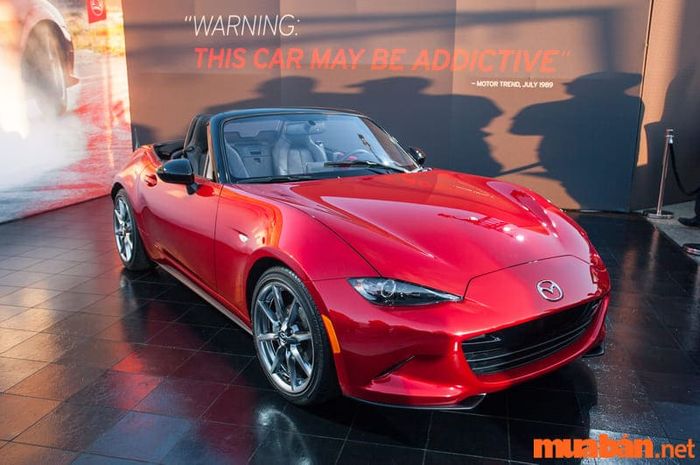 Mazda MX-5 Miata, mẫu xe thể thao mui trần nổi bật với vẻ đẹp đầy phong cách