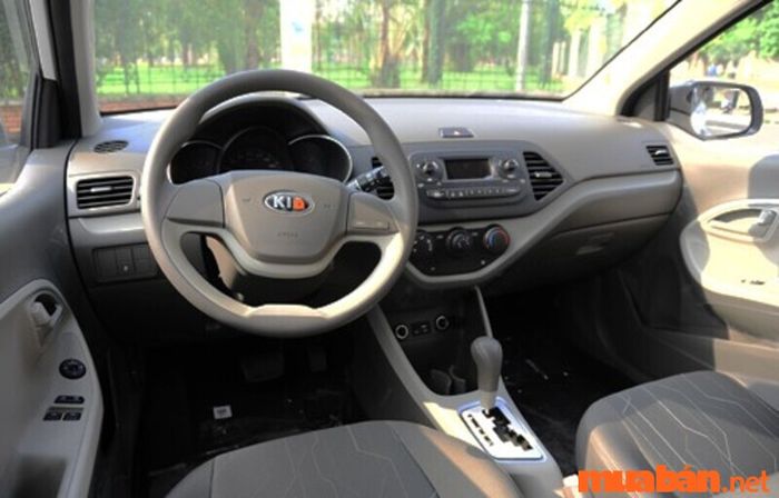 Khoang lái của Kia Morning Van