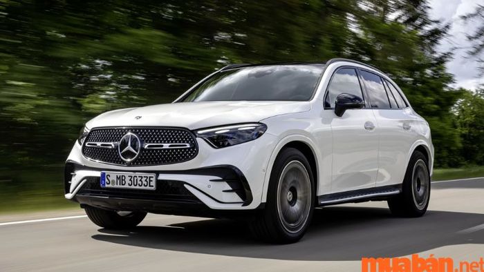 Mercedes GLC – xe 5 chỗ gầm cao hạng sang tinh tế