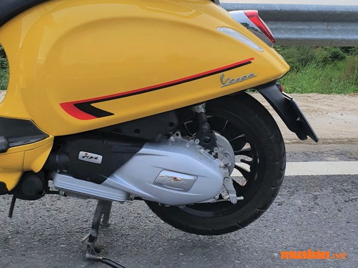 Xe bị ướt lọc gió và nước tràn vào xăng