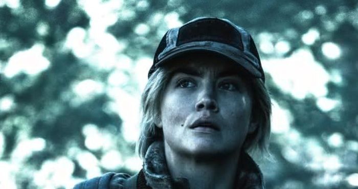 Maddie Hasson trong Elevation