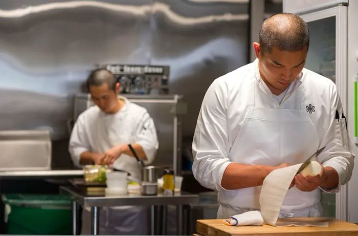 In 2015, chef Sung launched his own restaurant, Mosu San Francisco.