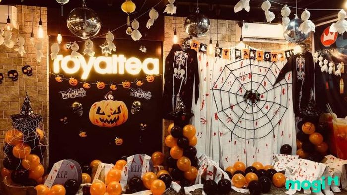 cách trang trí halloween cho quán cafe