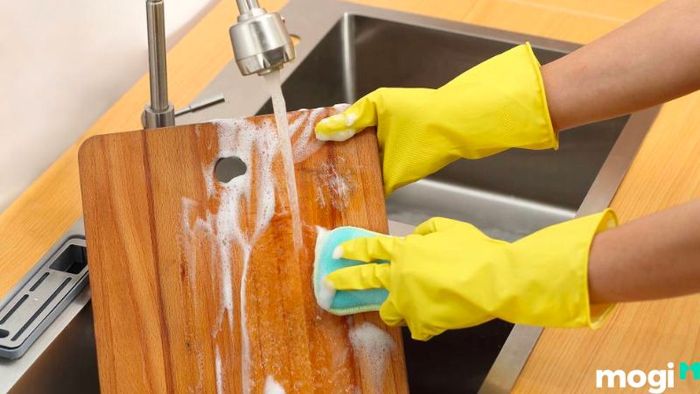 Cách làm sạch thớt gỗ