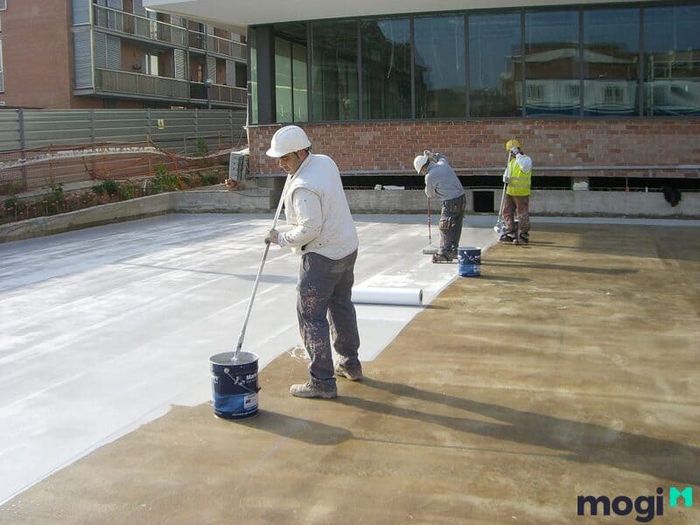 Keo chống thấm cho trần nhà là sản phẩm đặc biệt, giúp khắc phục các vết nứt, rò rỉ nước một cách hiệu quả và tiết kiệm.
