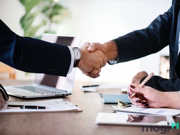 Lựa chọn dịch vụ môi giới trung gian uy tín