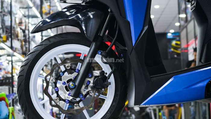 Xe Vario 150 độ ống kiểng titan cao cấp, chất liệu bền đẹp và sang trọng