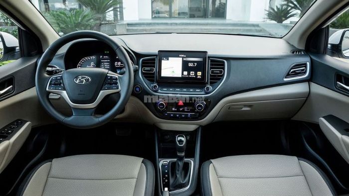 Không gian nội thất hiện đại và tinh tế của Hyundai Accent - Nguồn: Internet