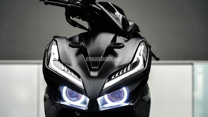 Xe Vario 150 độ đèn mắt cú siêu đẹp, tạo điểm nhấn cực kỳ nổi bật
