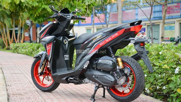 Xe Vario 150 độ mâm xe Yamaha NVX 155 kết hợp lốp Michelin City Grip cực chất