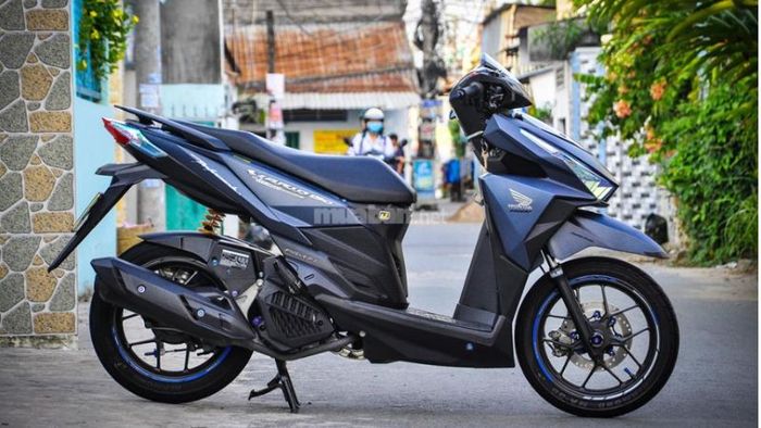 Xe Vario 150 độ mâm xe và dàn áo xanh đen cao cấp, tạo nên diện mạo đầy ấn tượng