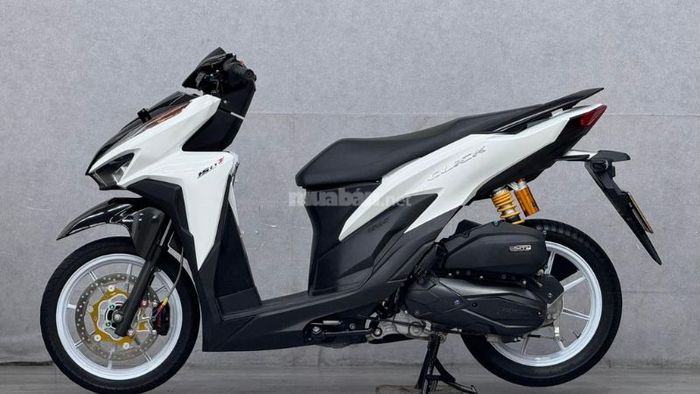 Xe Vario 125 độ dàn áo trắng đen Click 150i kết hợp đĩa Over Size Brembo 267