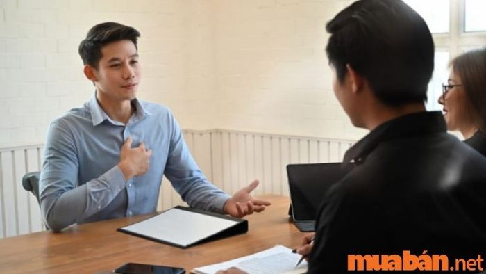 Cách trả lời câu hỏi 'Vì sao bạn là ứng viên phù hợp?' đối với người có ít kinh nghiệm