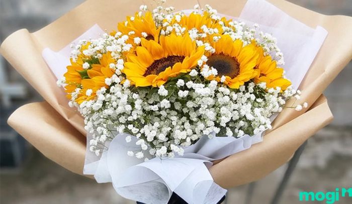 Đóa hoa tặng nhân dịp kỷ niệm, đánh dấu hành trình 2 bạn đã luôn đồng hành bên nhau