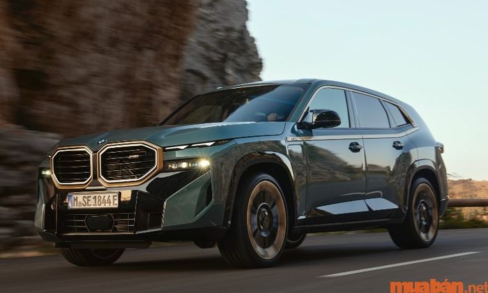 Dựa trên mức giá xe BMW, chúng ta có thể đánh giá được các ưu điểm và nhược điểm của dòng xe này như thế nào?