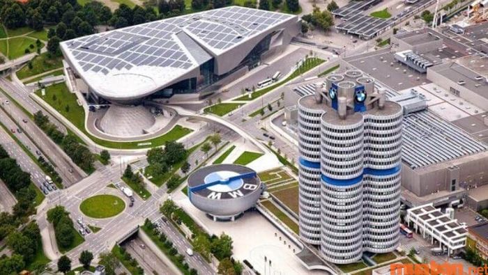 Tổng quan về thương hiệu xe hơi BMW nổi tiếng đến từ Đức.