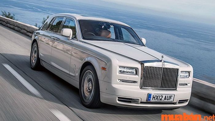 Đánh giá dòng xe Rolls Royce Phantom VIII – Phantom là mẫu xe thế nào?