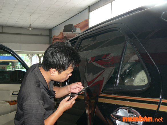 Mẫu tem dán xe ô tô đẹp