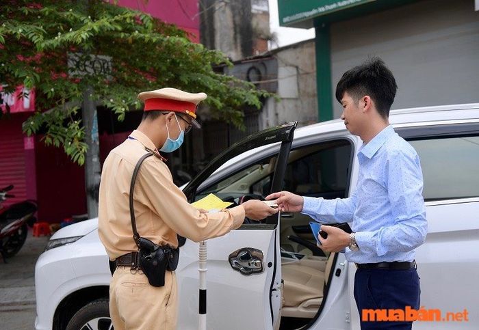 Mẫu tem dán xe ô tô đẹp