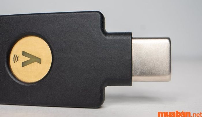 Khái niệm cơ bản về YubiKey là gì?