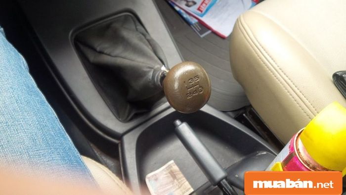 Hệ thống vào số vẫn hoạt động mượt mà, không bị lỏng lẻo, máy móc của xe khá bền và ít hỏng hóc.